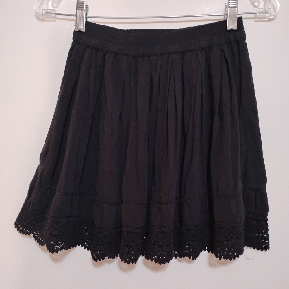 Aeropostale Black Skirt with Lace Hem 100%Cotton Girls Size S (10-11 y.o.)